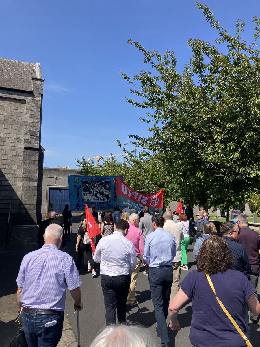 karlosbyrne's tweet photo. SIPTU Divisional Organiser, Adrian Kane &amp; Labour Leader, Ivana Bacik delivered the annual James Connolly addresses today at the Connolly Commemoration. 

James Connolly’s family also recited excerpts of his work on housing, conflict and equality which still resonate today. https://t.co/kMdJEMJX6N