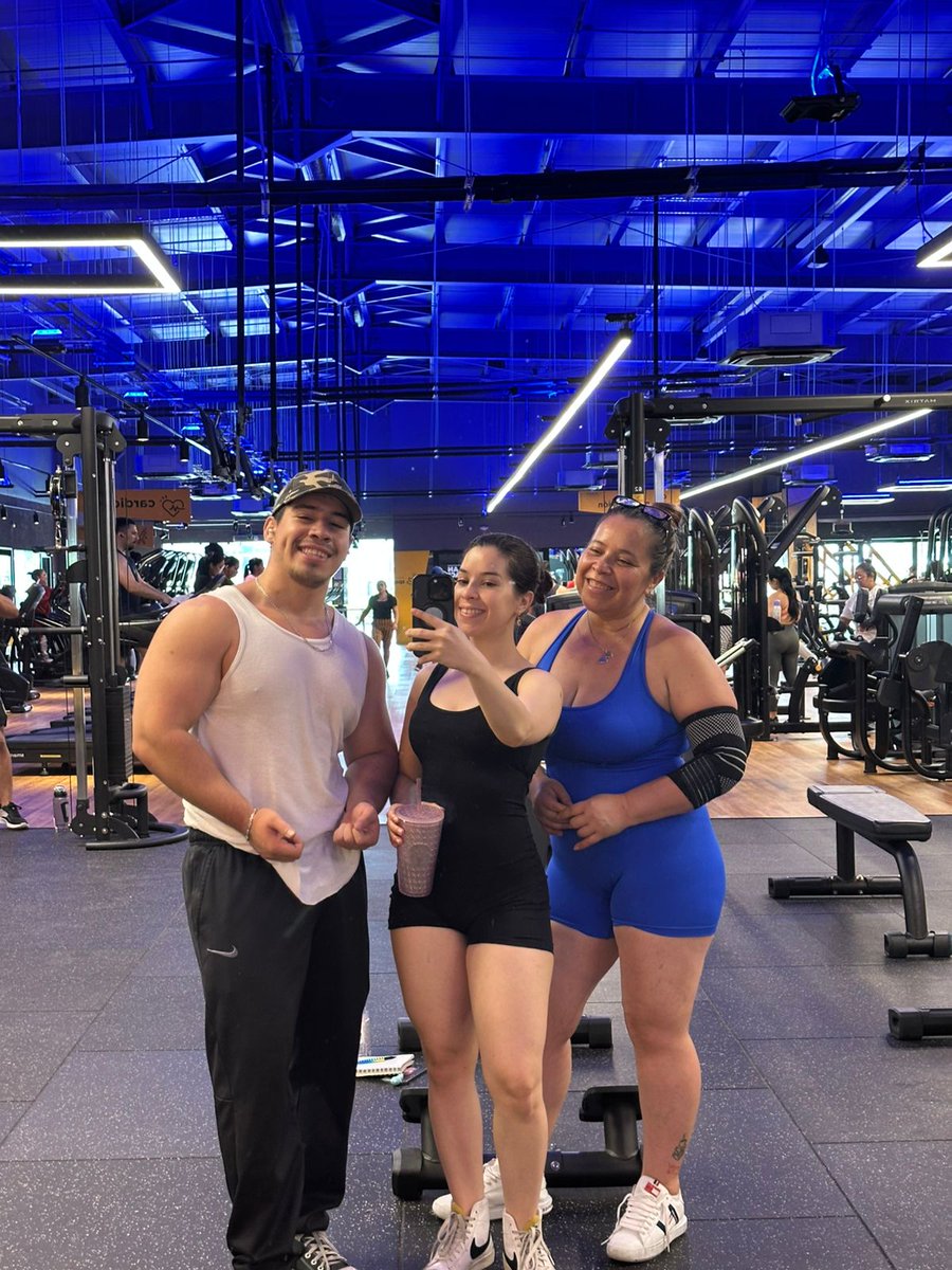 canchitadardon's tweet image. My babies 💪
#GymLife #myboyandgirl #gymfamily #feelgood #MothersDay2025 #loveofmylife #SaturdayMorning
