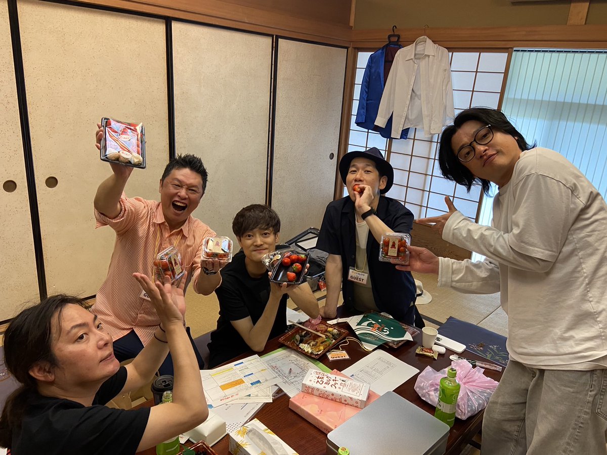 atsushi_sugita's tweet photo. とお伝えしたく思う1日でした。
INSPiメンバーも関係者、みなさまからの差し入れやおもてなしの凄さ、また客席のみなさまのレスポンスの素晴らしさに「西予すごい！」と感動の様子。移住者としても分かってくれて嬉しかったです。
ご来場・共演者・スタッフのみなさま、ありがとうございました！ https://t.co/ImgAnd78AY