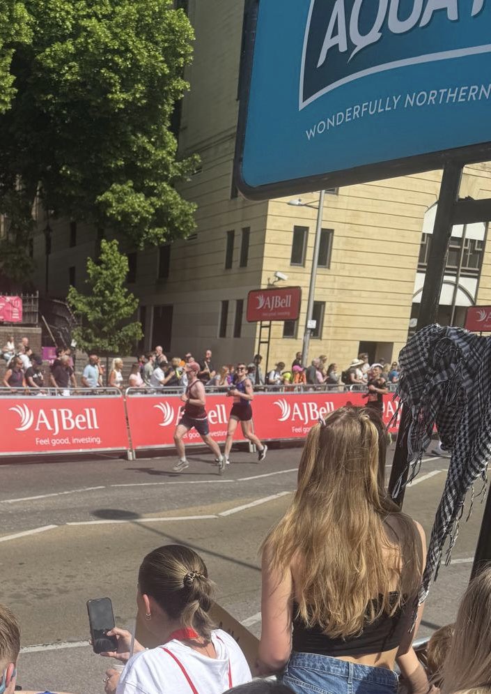 BOX-E (@boxebristol) on Twitter photo So incredibly hot and sweaty but I managed 1hr 52mins 💪
The support on the course was the best today. Thank you.
It’s not too late to donate to <a href="/caringinbristol/">Caring in Bristol</a> - thank you for the brilliant donations so far.
justgiving.com/page/tessa-lid… So incredibly hot and sweaty but I managed 1hr 52mins 💪
The support on the course was the best today. Thank you.
It’s not too late to donate to <a href="/caringinbristol/">Caring in Bristol</a> - thank you for the brilliant donations so far.
justgiving.com/page/tessa-lid…