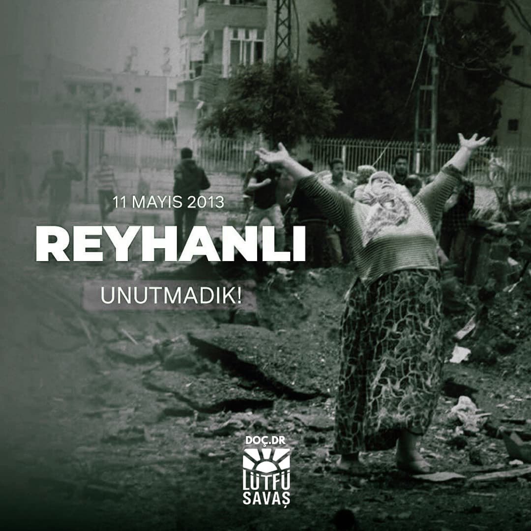 11 Mayıs 2013’te bir sessizlik çöktü yüreğimize.
Masum canlar hayattan koparıldı, umutlar yarım kaldı.
O günden beri içimizde eksik bir parça var.
Reyhanlı’da yitirdiğimiz her canı rahmetle, gözyaşıyla anıyoruz.
Unutmadık… Unutmayacağız.