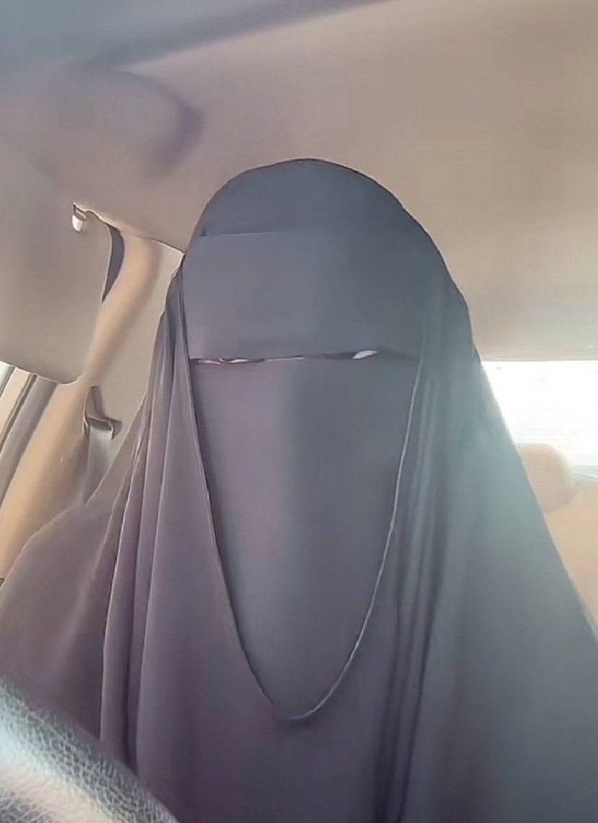 realMaalouf's tweet image. GERMANY: Muslim woman accuses company of Islamophobia for not hiring her for a receptionist position.