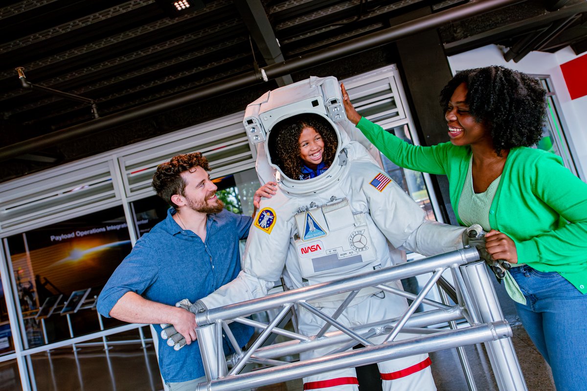 Happy Mother’s Day to all the moms in the galaxy! We love and appreciate everything you do! And if you’re looking for a last-minute Mother’s Day gift, stop by the museum. Today, all mothers get in FREE with paid, general admission.