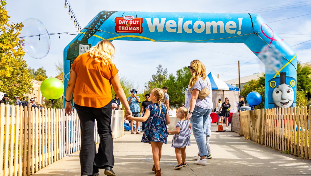 💐 Happy Mother’s Day from all of us at Heritage Park!

Today we celebrate the love, strength &amp; inspiration of moms, grandmas &amp; maternal figures — past and present.

Celebrate with a ride on Thomas the Tank Engine™, live shows &amp; more this weekend!

🎟 l8r.it/qB3T