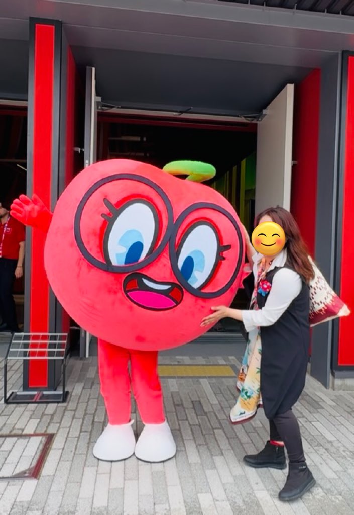 ✨さくらんぼのチェリちゃん🍒✨ チリのパビリオンでたまたま遭遇