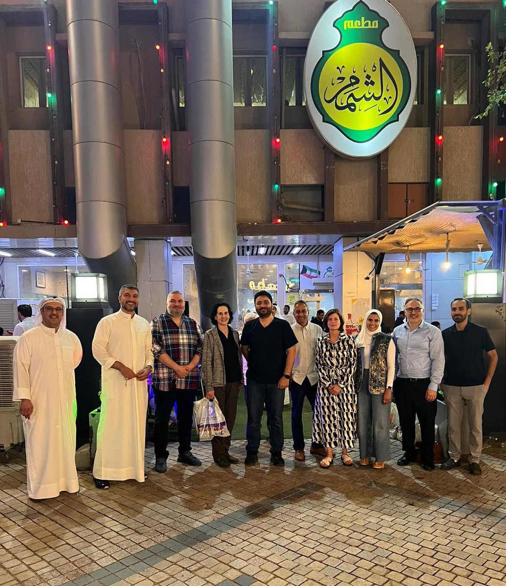 RJY91's tweet image. When the AUA Review lands in Kuwait … we bring the science and the selfies! Grateful for brilliant minds, good vibes, and even better company. See you soon! @AmerUrological @Urokw