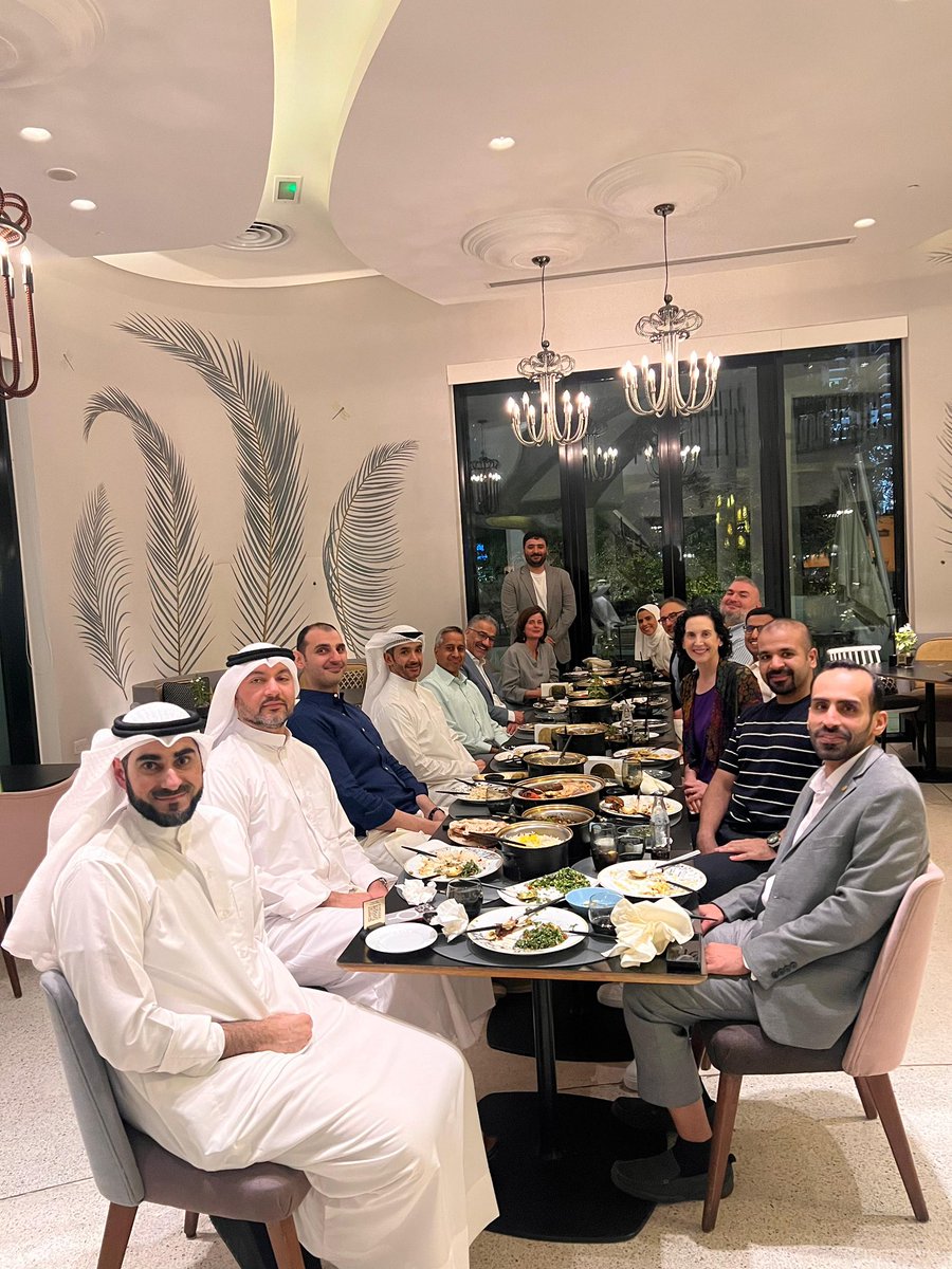 RJY91's tweet image. When the AUA Review lands in Kuwait … we bring the science and the selfies! Grateful for brilliant minds, good vibes, and even better company. See you soon! @AmerUrological @Urokw