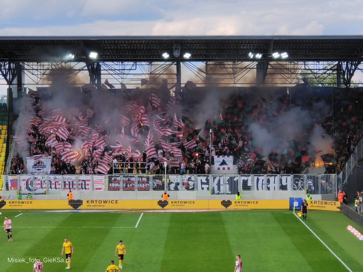 MiskaPatryk's tweet image. #GieKSatwitter Oprawa Cracovii w Katowicach