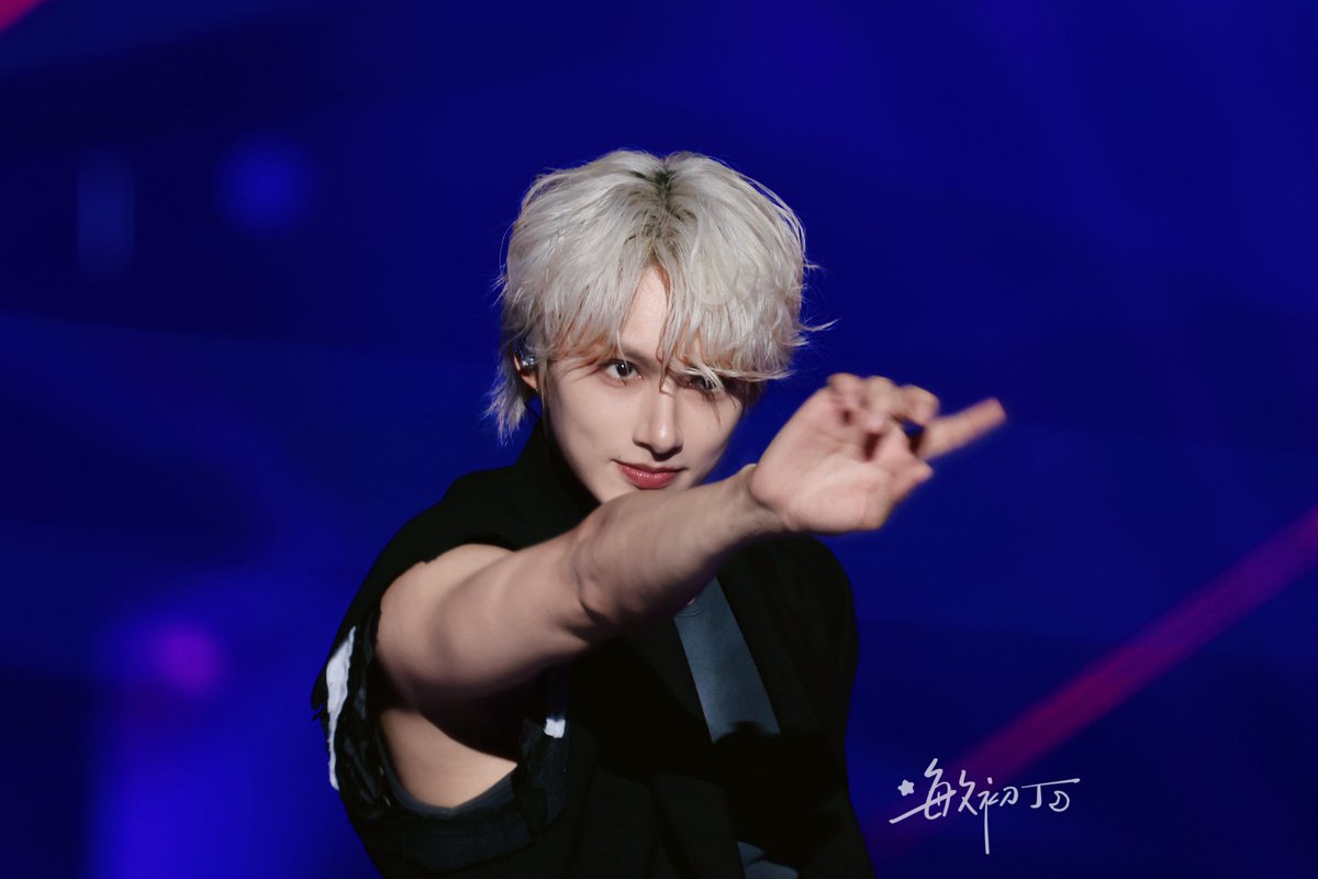 250511 JP FM HOLIDAY 埼玉场 Day2
🙂‍↕️

#JUN #준 #문준휘 #文俊辉 #ジュン 
#SEVENTEEN #세븐틴