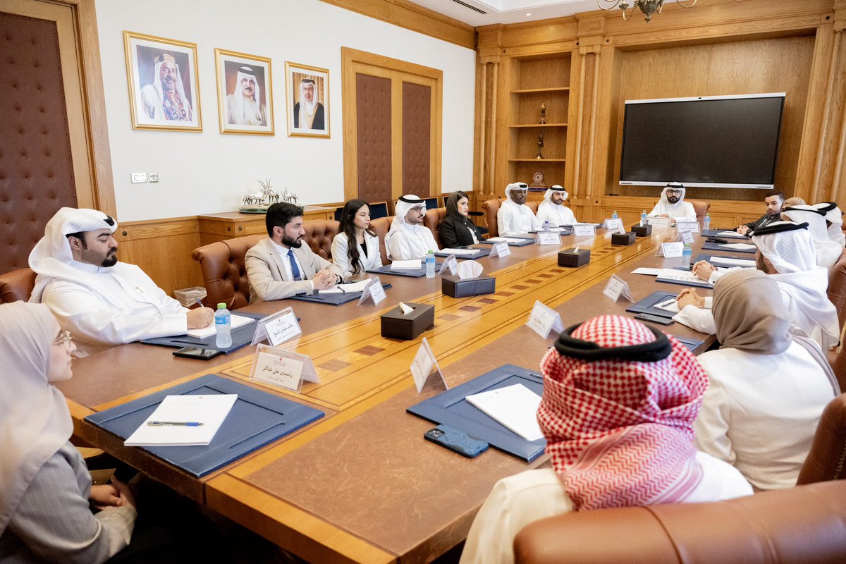 BahrainPMO (@bahrainpmo) on Twitter photo The Chief Executive of the Information & eGovernment Authority <a href="/iGABahrain/">iGA Bahrain</a>, Mohammed Ali Al Qaed, holds a roundtable discussion with the PM fellows #Bahrain #TeamBahrain The Chief Executive of the Information & eGovernment Authority <a href="/iGABahrain/">iGA Bahrain</a>, Mohammed Ali Al Qaed, holds a roundtable discussion with the PM fellows #Bahrain #TeamBahrain