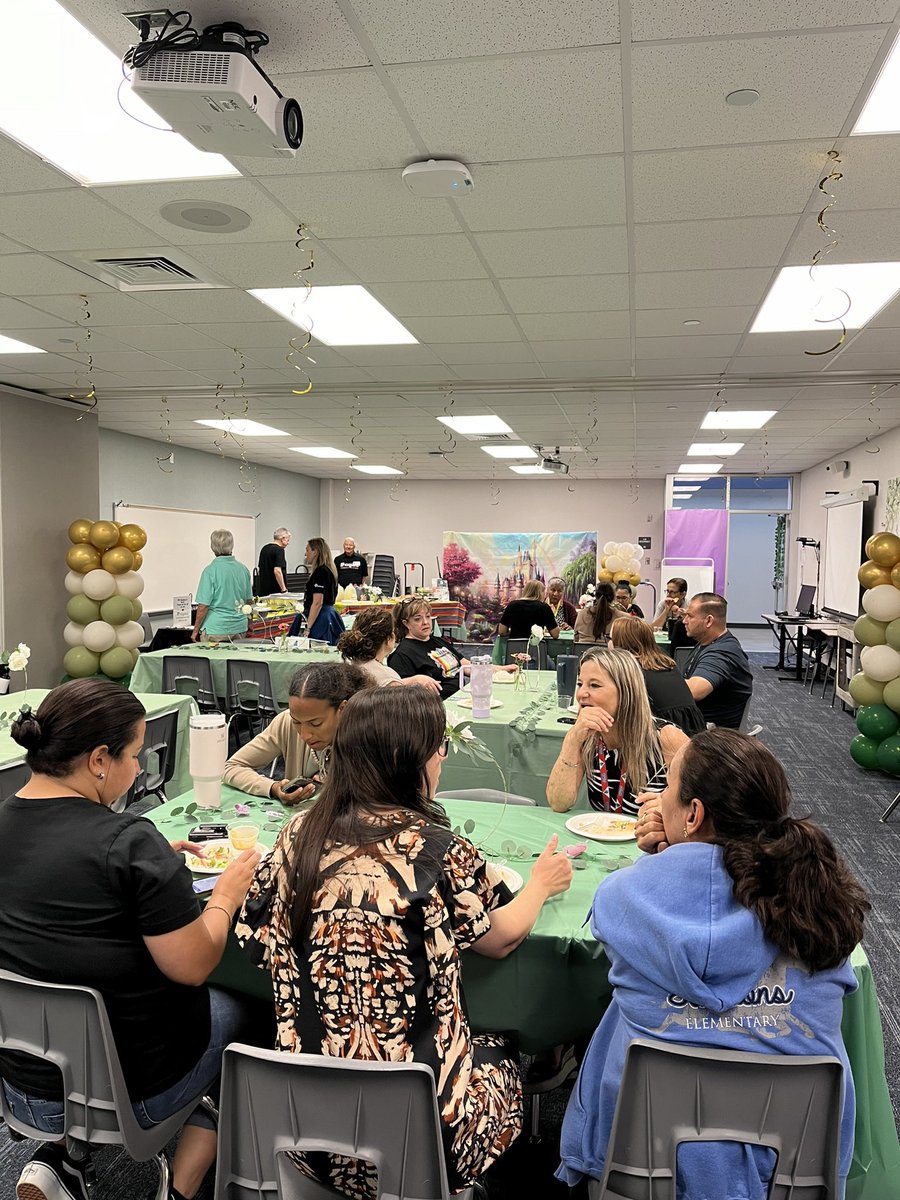 Thank you Kingsland for serving our staff delicious food!!!
