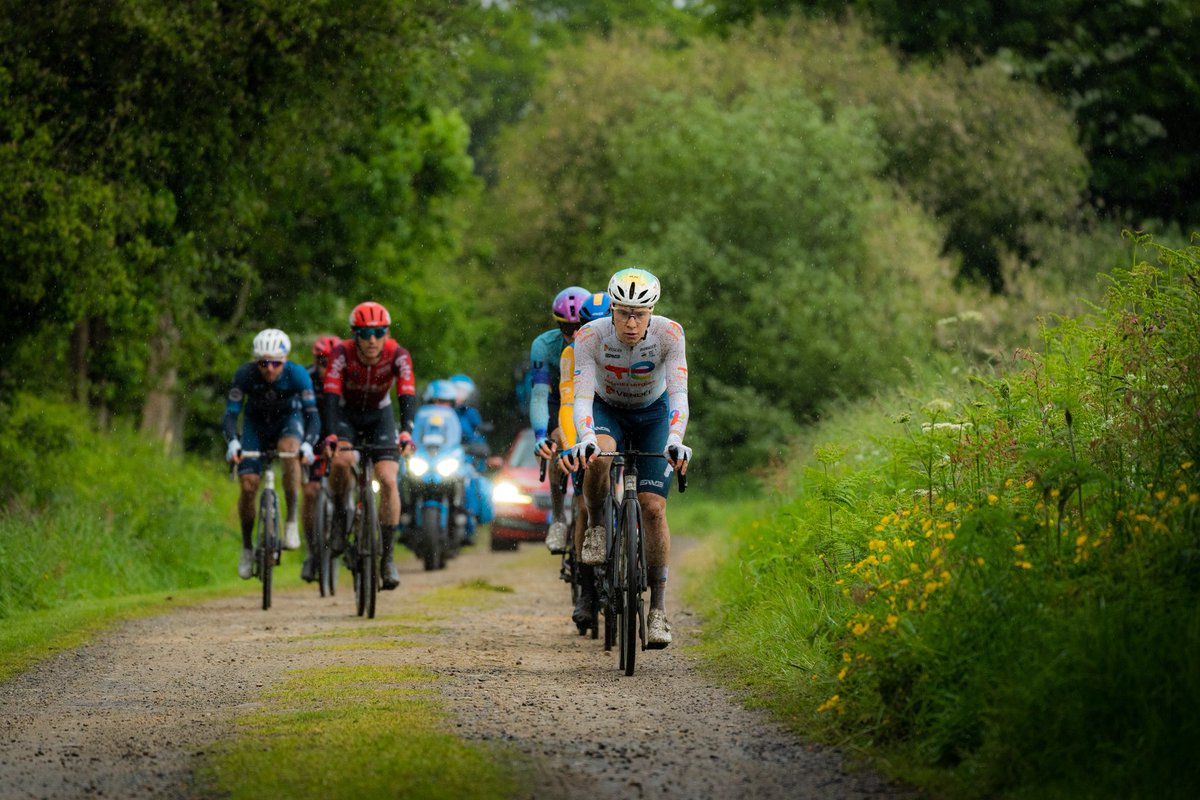 Team TotalEnergies (@teamtotalenrg) on Twitter photo Quelle course, merci le Tro Bro Léon 🤩
📸 <a href="/LoanGuegan/">Loan Guegan</a>
#TroBroLeon | #AllezTotalEnergies ⚡️ Quelle course, merci le Tro Bro Léon 🤩
📸 <a href="/LoanGuegan/">Loan Guegan</a>
#TroBroLeon | #AllezTotalEnergies ⚡️