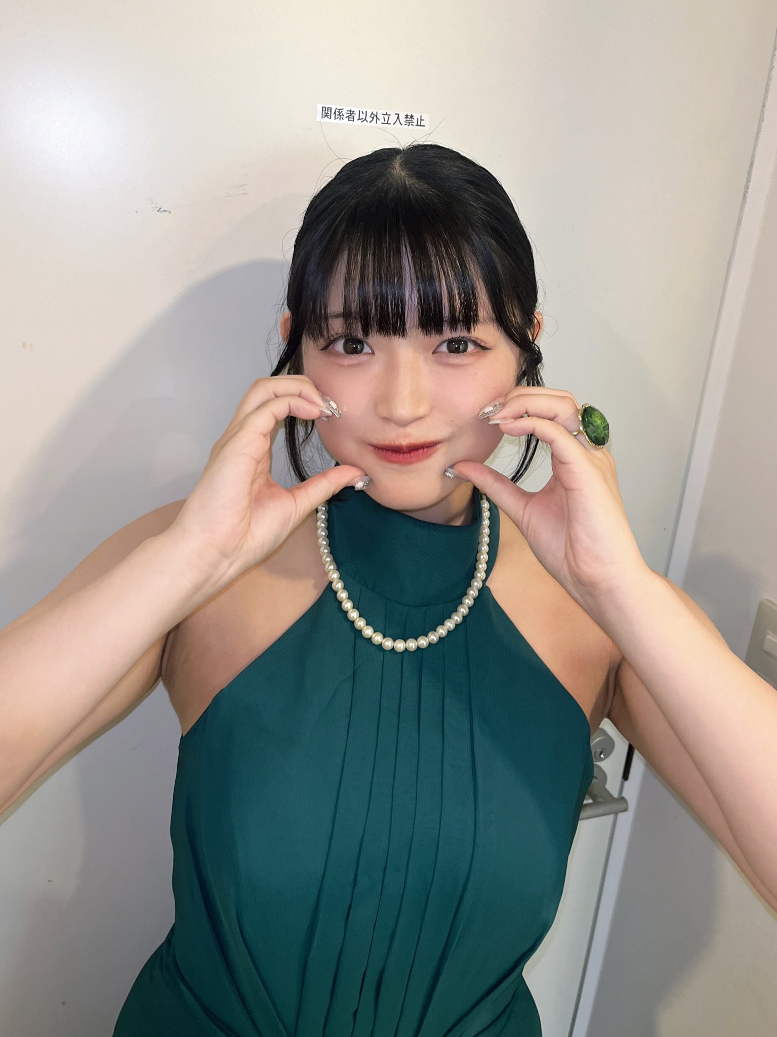 鈴木 芽生菜 【アプガ（仮）】 (@uug_new_meina) / X