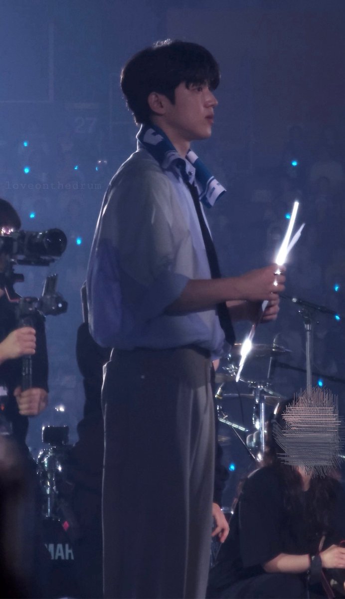 와….. 여기 실루엣 보이는거 너무…. 너무다……