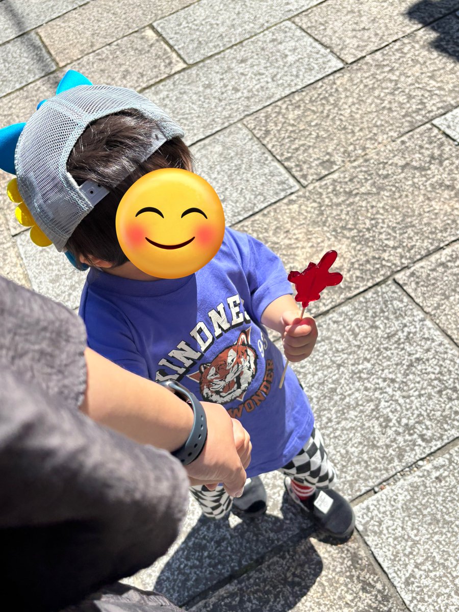 corotamachan's tweet photo. いつまで手繋いでくれるんかな🤝
この瞬間忘れたくないなぁ🫧 https://t.co/RNYC67YM2O