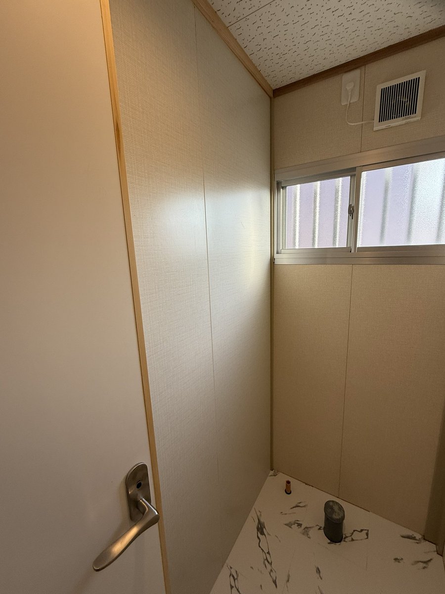 沖縄もそろそろ梅雨入りかなぁ
新事務所の仕上げ早く終わらそう！😁
