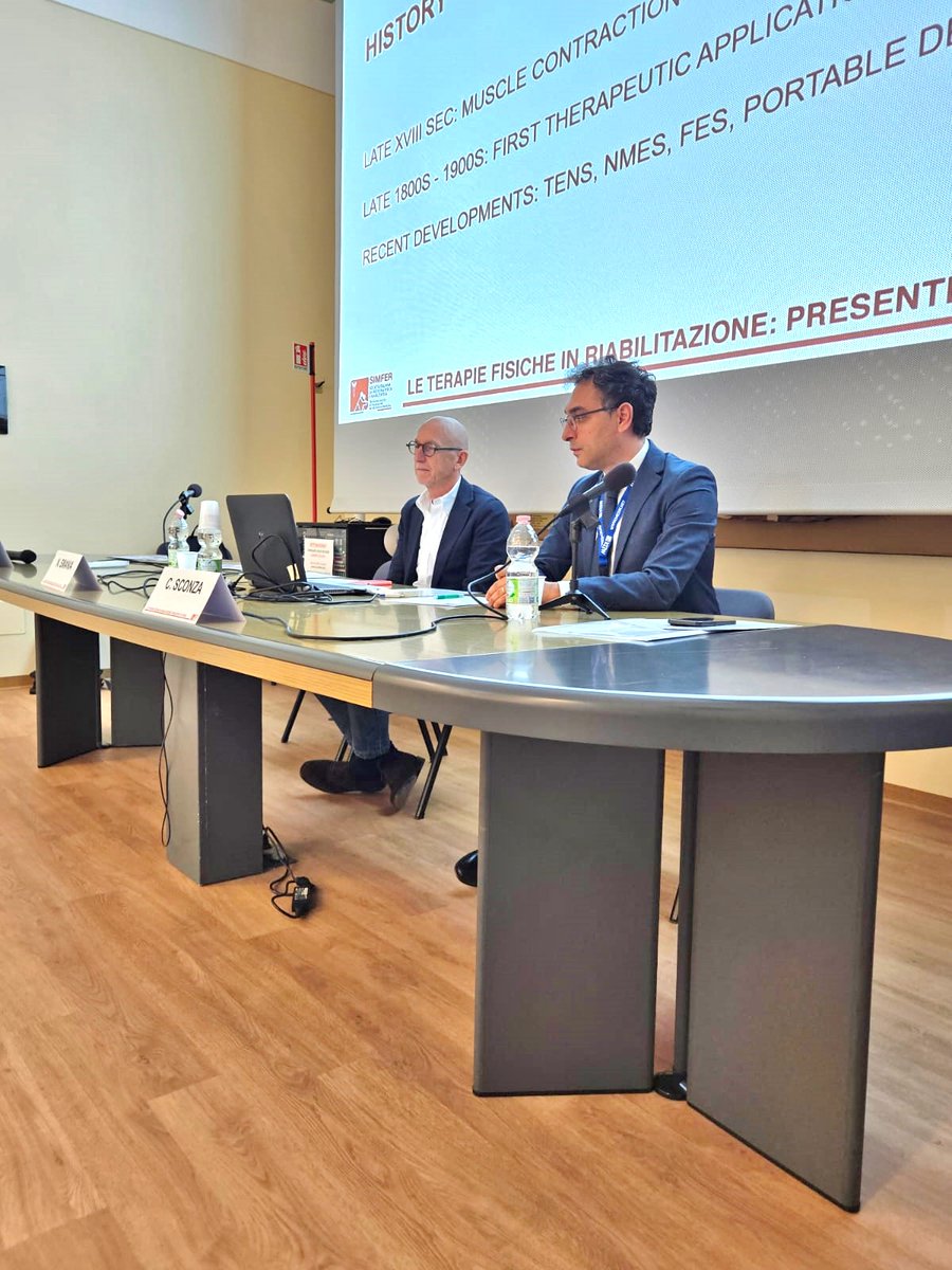 simfer's tweet photo. 130+ presenti al corso su terapie fisiche in riabilitazione organizzato da Simfer Lombardia e Veneto a Desenzano del Garda 📍📚
Grande energia e condivisione tra i professionisti 💪
 📸 Guarda le foto!
✅ Il programma su https://t.co/c8miCN7KpV https://t.co/lw0egqg69h