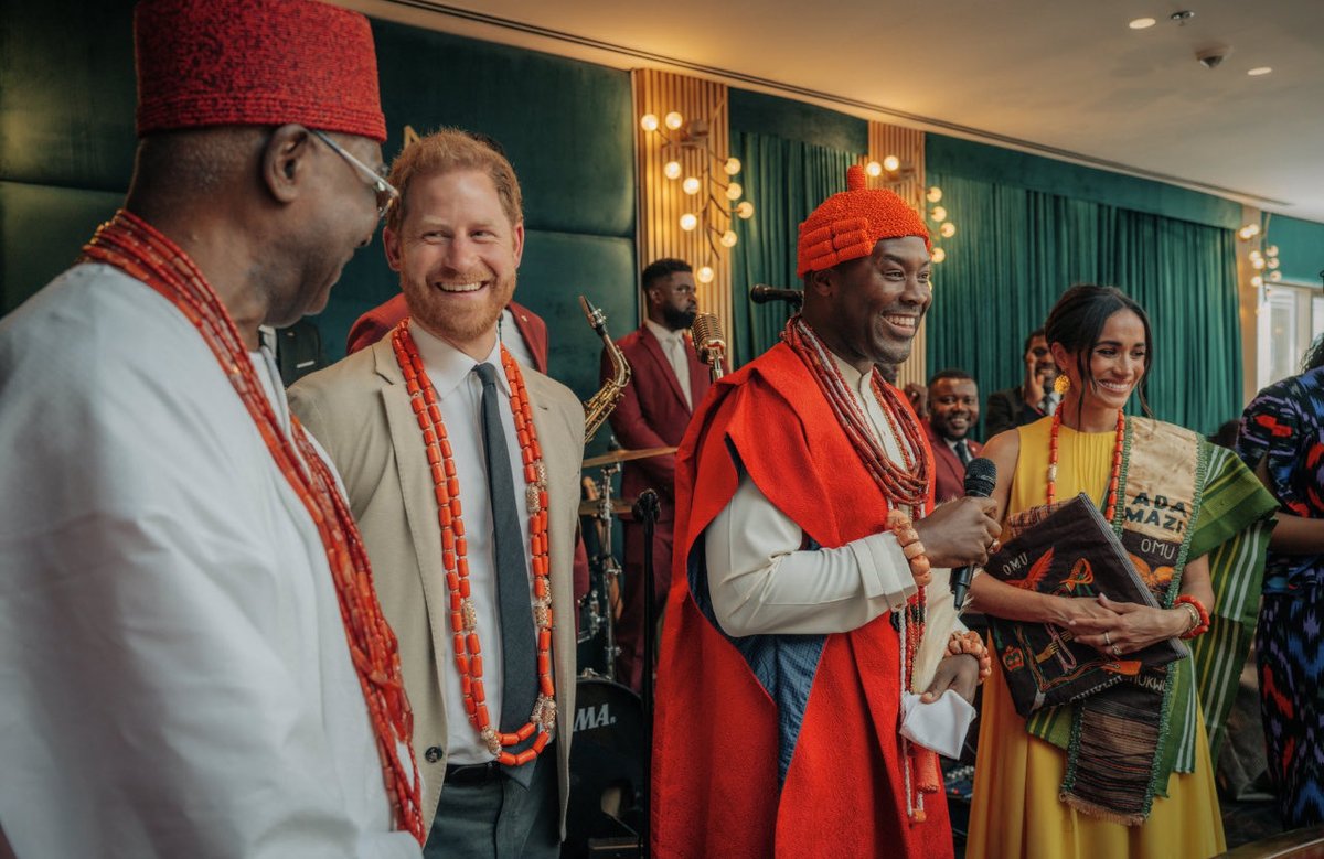 akwocha's tweet image. #PrinceHarry&amp;amp;PrincessMeghan🇳🇬
Seriously it’s time to celebrate these two amazing people who have given us great joy never looking down on people it’s no wonder they are in my opinion modern day Royals 🙏❤️