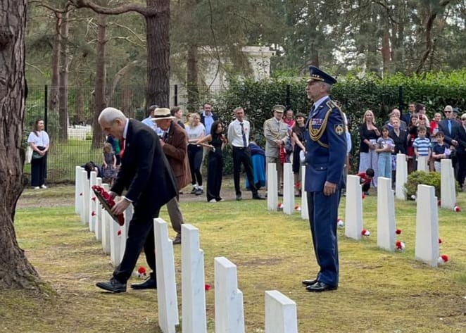 Peter Susko (@petersusko1) on Twitter photo Paid my respects @ Brookwood Cemetery in honour of my compatriots, Slovaks and Czechs who gave their lives to bring freedom in WWII. You will be always remembered! Thank you <a href="/gerry_manolas/">Gerry Manolas</a> of Memorial Association for Free Czechoslovak Veterans. <a href="/SLOVAKIAinUK/">Slovak Embassy UK</a> Paid my respects @ Brookwood Cemetery in honour of my compatriots, Slovaks and Czechs who gave their lives to bring freedom in WWII. You will be always remembered! Thank you <a href="/gerry_manolas/">Gerry Manolas</a> of Memorial Association for Free Czechoslovak Veterans. <a href="/SLOVAKIAinUK/">Slovak Embassy UK</a>