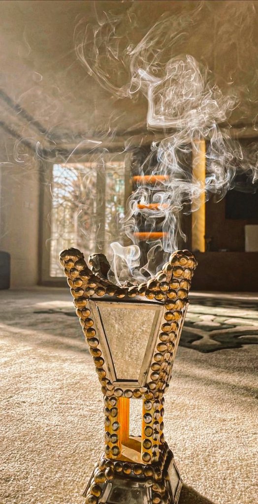 k____io0's tweet photo. #نصيحه_جميله 🥰
خلك مابين الناس غالي ومحبوب  
واستر عيوب الناس، تستر عيوبك https://t.co/VxIZzJXEKm