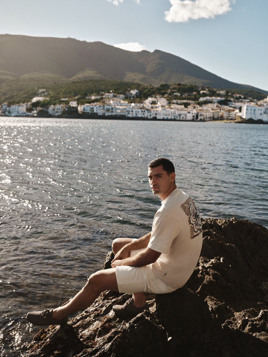 springfieldmw's tweet image. Mediterranean vibes + Manu Moreno = summer at its best 🌊
#ManuMorenoxSpringifeld #SpringTrend #NewIn
bit.ly/4lLEnS3