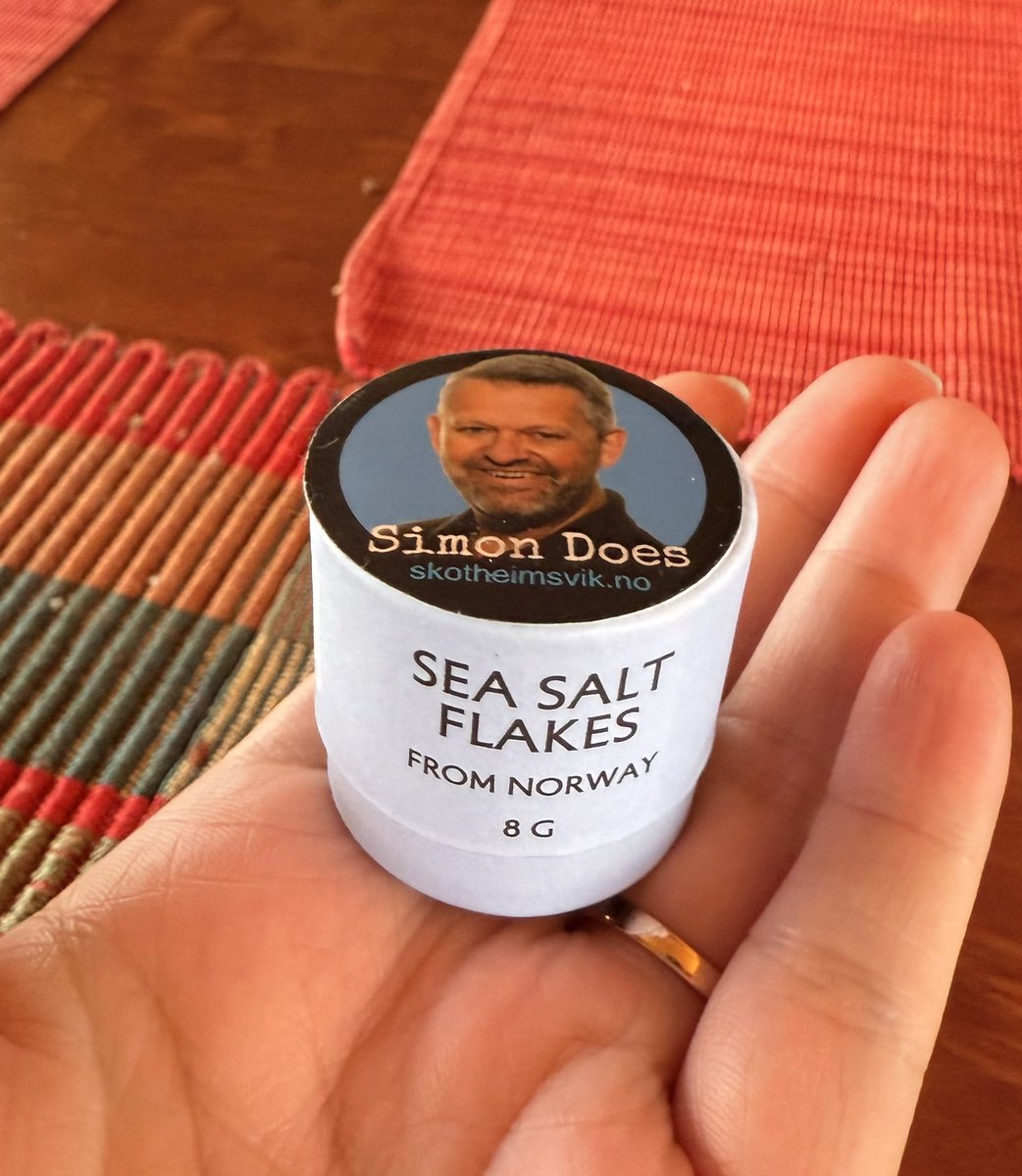 Such a personal touch! I found the “Simon Does” from <a href="/SSkotheimsvik/">Simon Skotheimsvik | MVP</a> 😍. Thank you my friend! #MMSMOA #Community #Friends