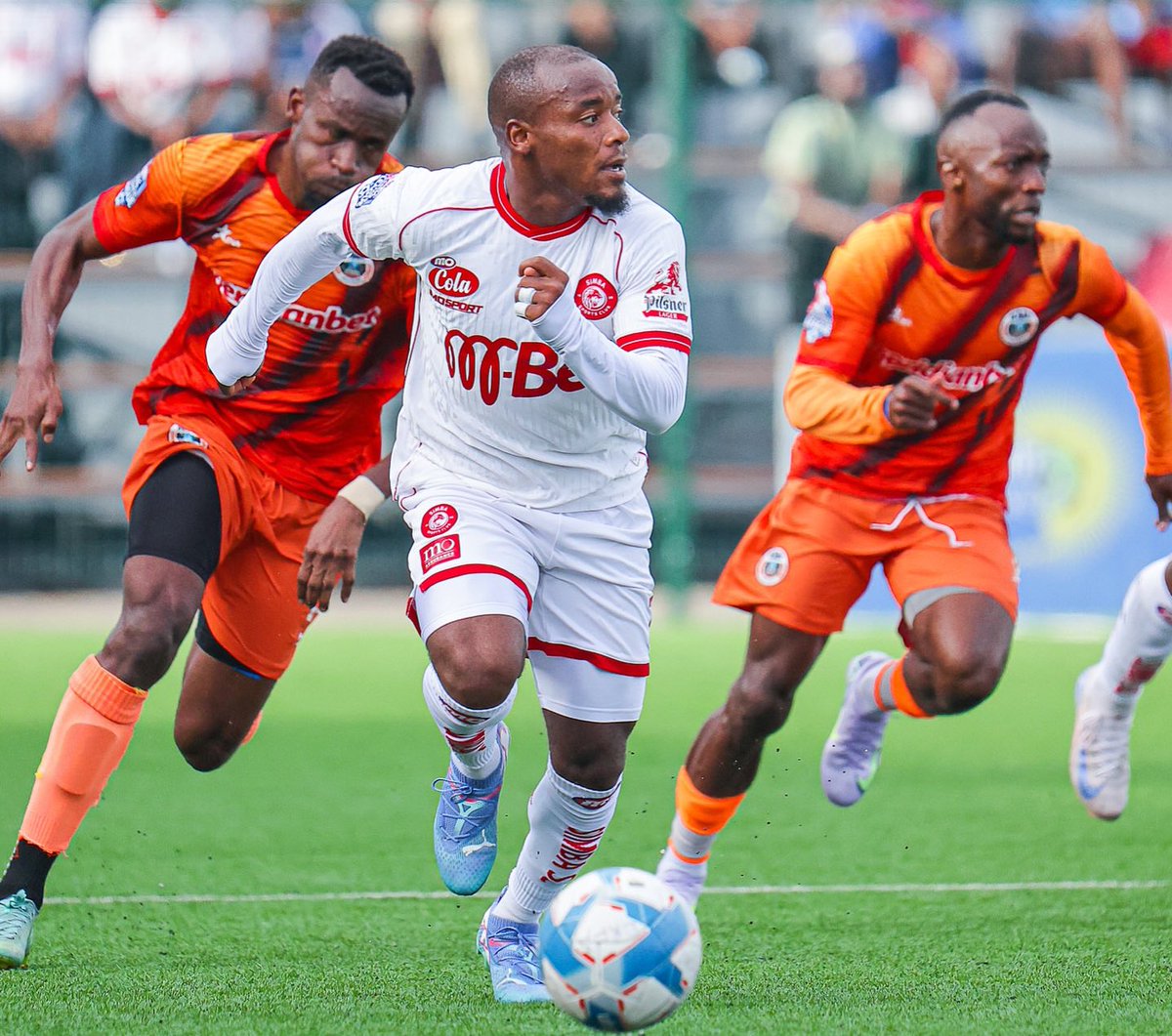 Wanaocheza na Joshua Budo Mutale, wanapata tabu kuliko hata yeye. Hawaendani na kasi na akili yake labda.

Huyu ni mchezaji wa NIPE NIKUPE, RAHA TUPATE!

Sema gari limewakia mlimani au ndio kaanza kuzoea? #EmuTuone📌