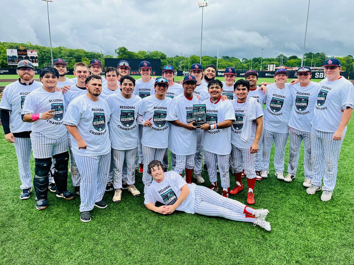 WORLD SERIES BOUND!  

Congratulations to Arlington Baptist University for winning the 2025 Gulf Coast Regional Playoff Title!  

They’re now off to Alton, IL for the #NCBADIWS  5/23-5/29!   Stay up to date with all Division I World Series: 
clubbaseball.org/world-series/

#RoadToAlton