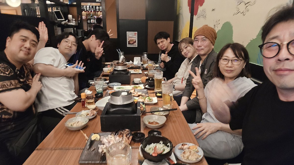 1次3日間の撮影後、スタッフと会食。 明日一日休んで、また2回目の撮影。 最後まで頑張ろうね！！