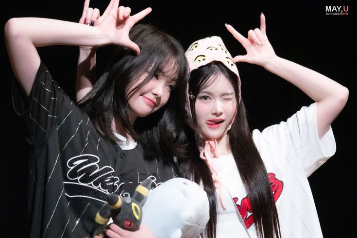 kawalynnn's tweet image. happiest bday to our hachi leader and bunny, koma mayu!! i hope you have a fantastic bday and i hope you enjoy your time promoting are you alive &lt;33
#HappyMayuDay
#Happy_Mayu_Day
#Mayu_its_ForYou
#생일축하_음악도_마유_위한_멜로디
