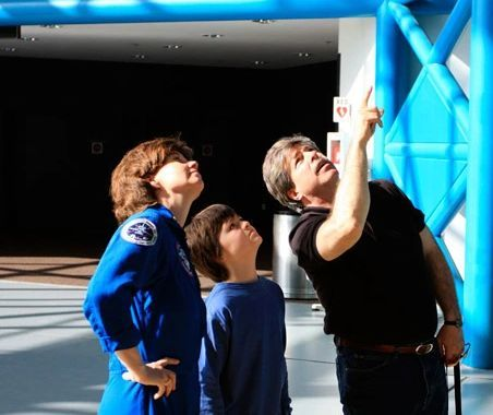 💐For Mother's Day - a short video clip from #mothersday 2010, along with my family at @nasa's <a href="/NASA/">NASA</a>Kennedy ahead of my last launch: 
youtu.be/2x_Sk_1ZBFc 
<a href="/CNN/">CNN</a> <a href="/ZarrellaJohn/">John Zarrella</a> <a href="/Simpson_Glass/">Josh Simpson Glass</a> <a href="/Shotsbyjamey/">Jamey Simpson</a> #HappyMothersDay #HappyMothersDay2025