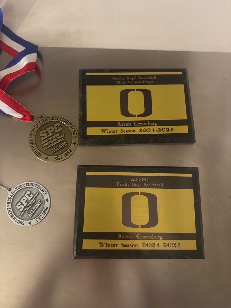AaronGreenberg0's tweet image. Repost of junior year film+awards!
6’2 PG 4.2 Gpa
-all north zone
-all spc
-Team mvp
@TexasimpactAE @Texasimpact413
@AlJohnsonSports @GASOLyndon @GASOMass @Coach_Turner87