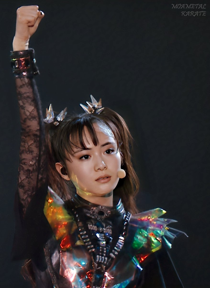 TENtenkomomo5's tweet photo. #BABYMETAL #LegendMM #KARATE
#SUｰMETAL #MOAMETAL #MOMOMETAL

よそのLive行った　好きな歌手だしそりゃあよかった💛
しかぁし　BMLiveほど興奮しないのよね  はぁはぁ
自分海外まで追っかけてLive行きたいと思えるバンドはBMしかない　
今年のツアーはソールドアウトするかしら https://t.co/WKhX595DJq