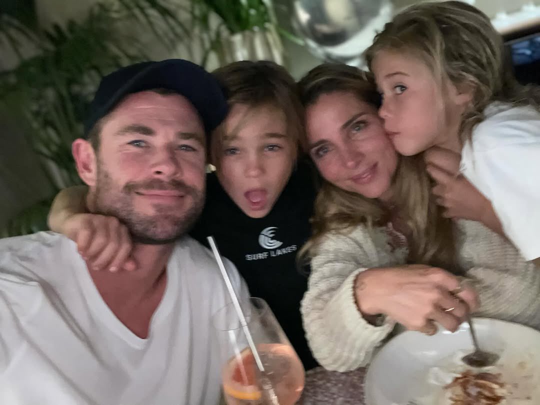 chrishemsworth's tweet image. Happy Mother’s Day in Australia!! Shout out to my two favourite child raising warriors and all the rest of the brilliant mums out who we can’t live without !! 🙏🙌❤️