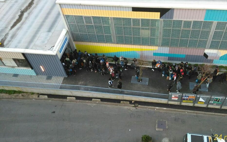 Le Gymnase Auguste Renoir Paris 14e  a ete requisitionné, ce vendredi 9 mai pour y loger une centaine de clandestins.
Reconquête se mobilise !

mesopinions.com/petition/polit… via <a href="/mesopinions_com/">MesOpinions</a>