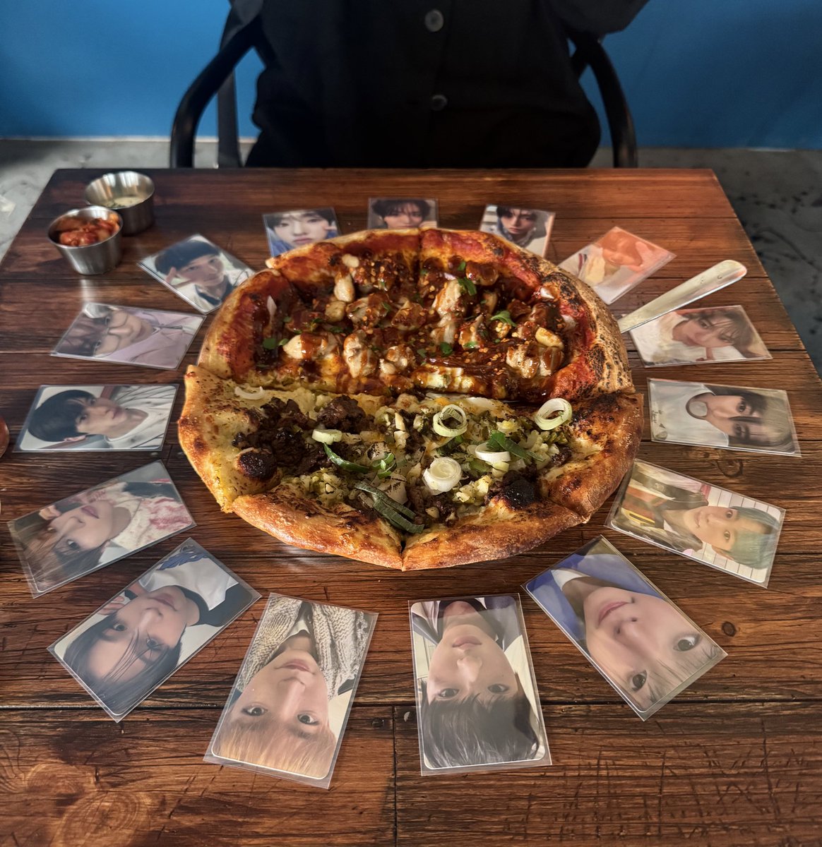 개웃김 소소랑 피자먹기전에 ㅇㅈㄹ로사진찍음