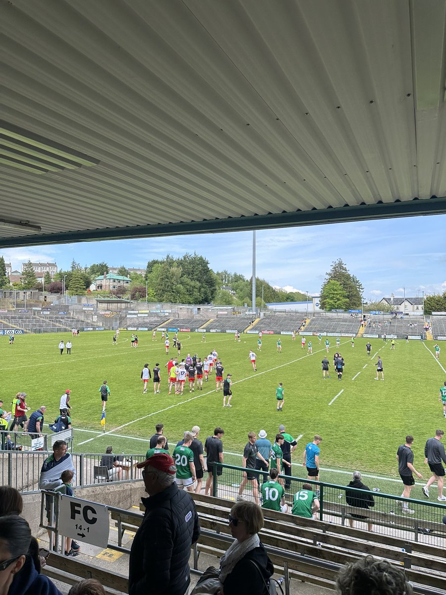 derekryanmusic's tweet image. Joe’s winning matches! Great display by @carlowgaa footballers on the road! 🏐