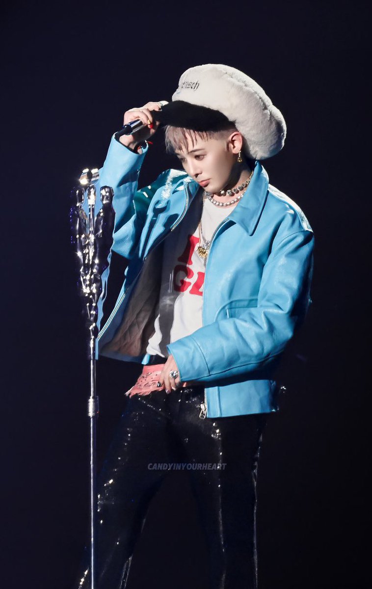 IstanUxxxi's tweet photo. STOP he's so cute https://t.co/nMjwz8Kt8r