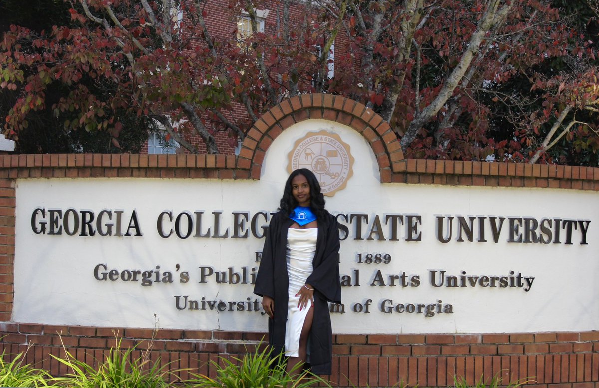 YeverettA's tweet photo. In honor of graduation season! 
So grateful to have graduated early this past December Summa Cum Laude, and as a member of the GCSU Honor’s College! 💙💚
#Graduation #honors https://t.co/wbHyTc2qQF