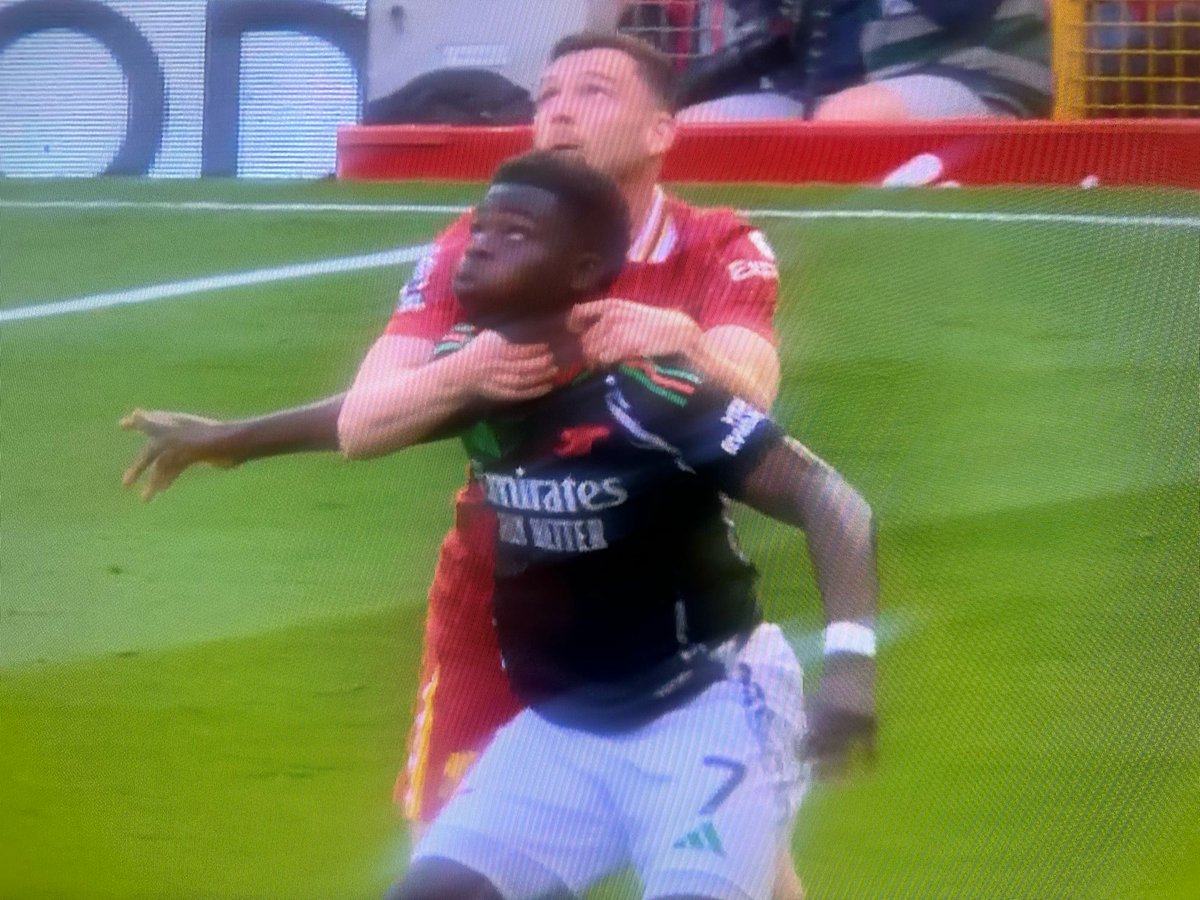 scottjwillis's tweet image. Play on. Nothing to see here