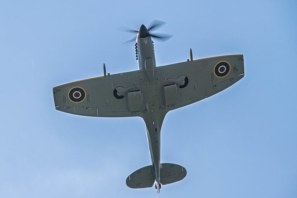 Photo_Rutland's tweet image. Spitfire TE311 of the @RAFBBMF over #Stamford this afternoon and looking lovely in the sunshine. The word "LONG" on the side is in tribute to Squadron Leader Mark Long, who tragically lost his life in a crash last year. #Spitfire #bbmf
