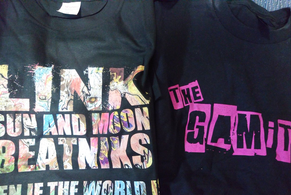nao70_ydrk882's tweet photo. LINKとGAMiTSのTシャツ並べて、余韻に浸ってる⋯😭KiNGONSから繋がった出会い、大事にしていきたいと強く願ってます
ギャミッツ
また会える日楽しみにしてるね☺️

明日からまた日常にしっかりやりましょ！ https://t.co/VgK6zRQlMU
