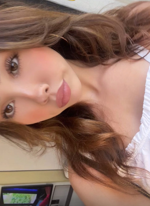 ngl, i need an emo fragile bf