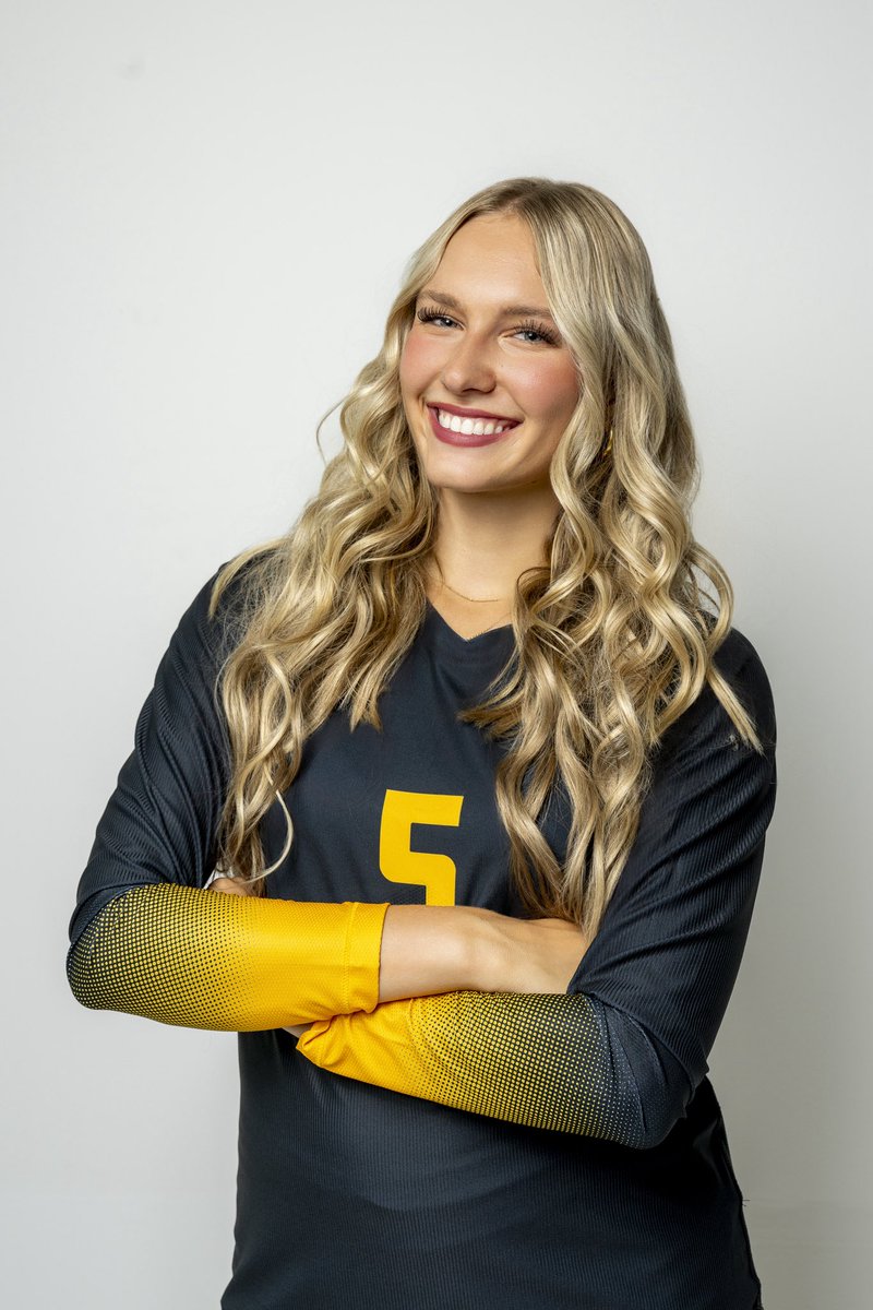 UST Volleyball tweet media