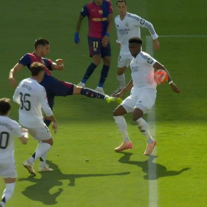 Soprano0z's tweet photo. @FCBarcelona_es https://t.co/dgJivaVqG7