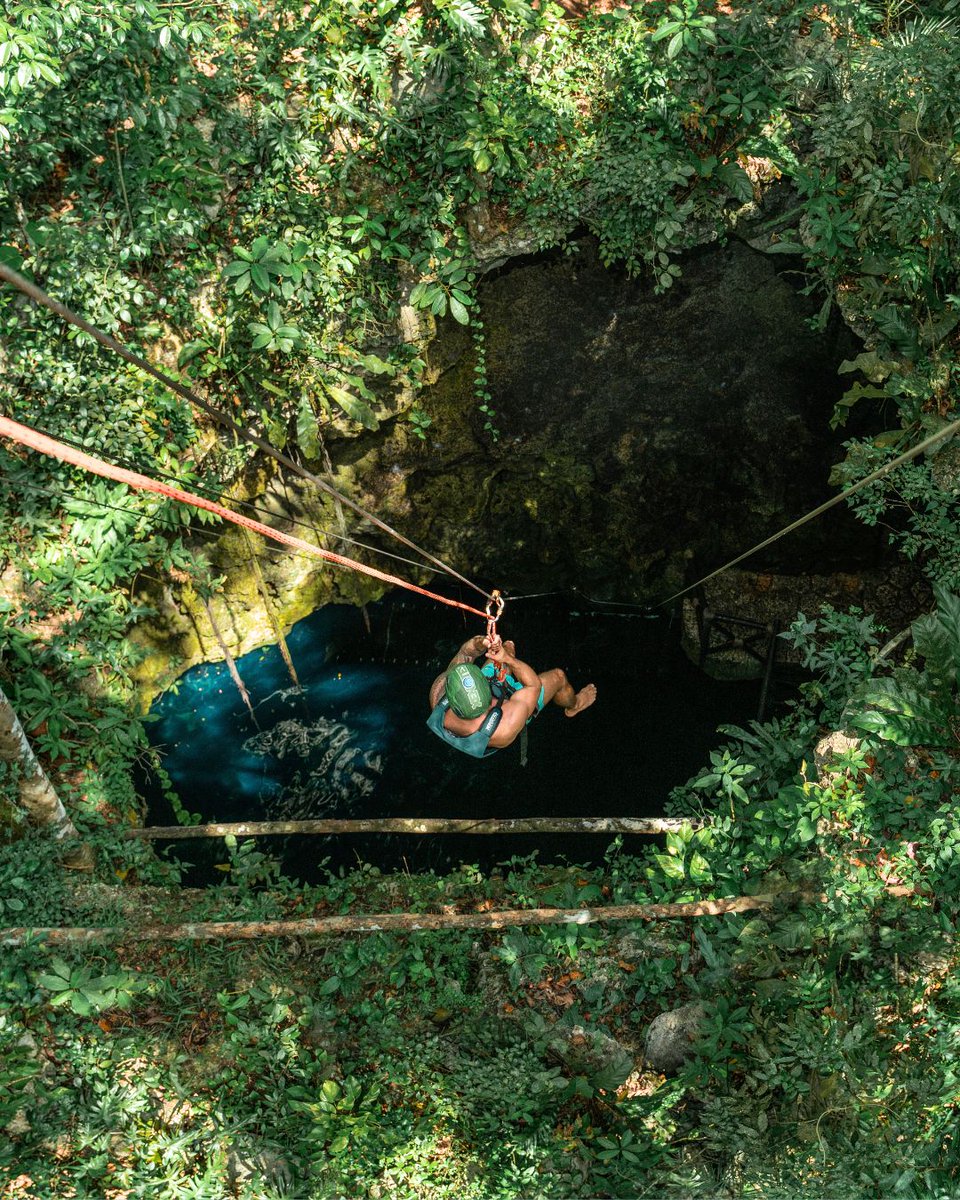Bienvenido a la experiencia de rápel en Cenote Lu'um. ¿Sabías que es una experiencia se vive a 25 metros de altura? 🤩