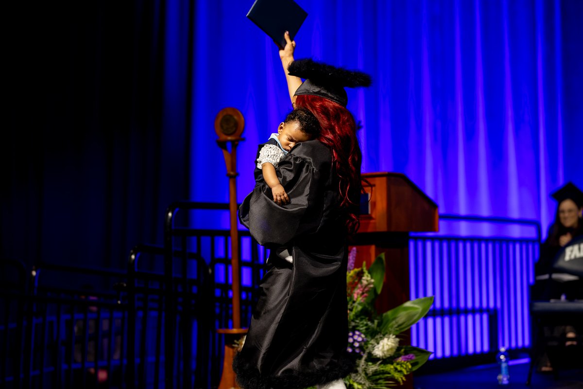 Happy Mother’s Day to all the incredible moms in our Lackawanna College community! 💐💙