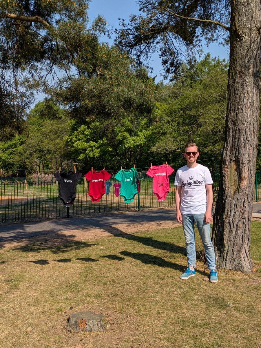 thomasckn1's tweet image. Two weeks isn't enough. The UK has the worst paternity leave in Europe, so today I joined The Dad Shift and 120 others around the country to hang these baby grows up in Glenrothes Dundee, and Dumbarton. 

#MentalHealthAwarenessWeek #TwoWeeksIsntEnough #DadShift #Movember