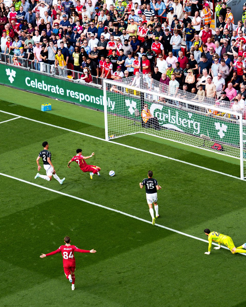 SamueILFC's tweet photo. Conor Bradley was pre-celebrating. 🤣 https://t.co/drFpz1Qqi0