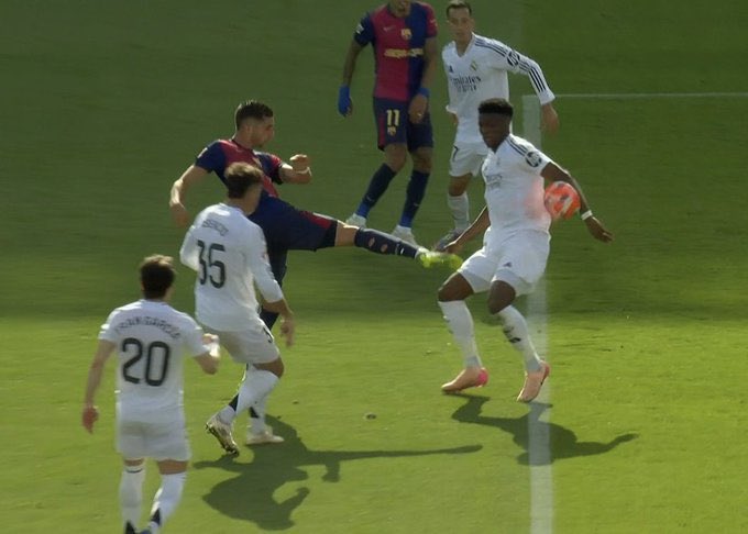 Ni robando nos ganan, anulan el golazo de Fermín por una mano y esta no fue mano